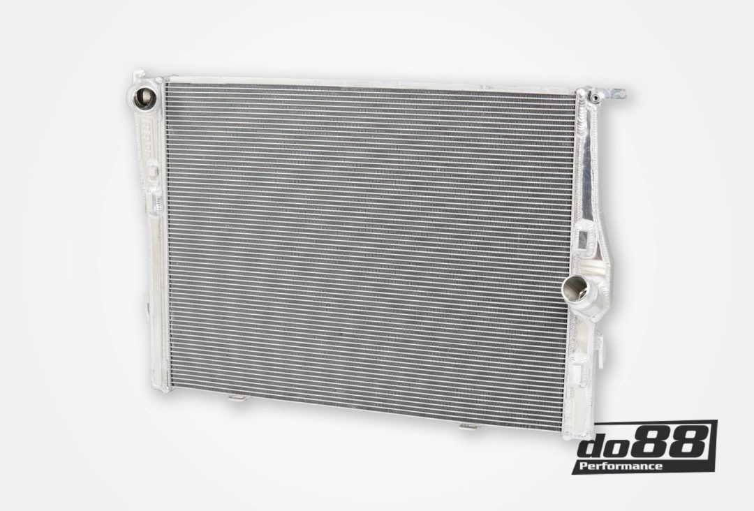 หม้อน้ำ do88 BMW M3 E90 E92 Radiator Aluminum
