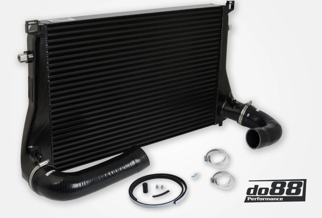 อินเตอร์คูลเลอร์ do88 Intercooler – AUDI / SEAT / SKODA / VW 1.8 / 2.0 TSI (MQB) – Black Hoses